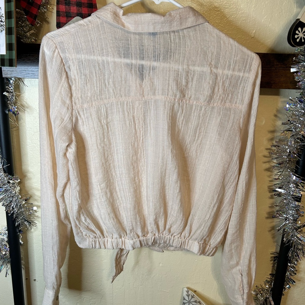 Small Good Luck Gem gauze, blush pink collared button up tie top - Picture 3 of 3